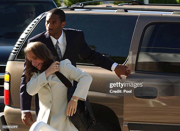 Los Angeles Lakers Star Kobe Bryant and his attorney Pamela Mackey arrive at the Eagle County Justice Center June 22, 2004 in Eagle, Colorado....