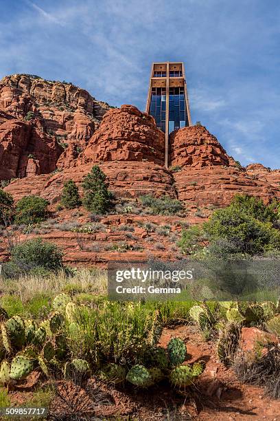 chapel of the holy cross - chapel of the holy cross sedona stock pictures, royalty-free photos & images