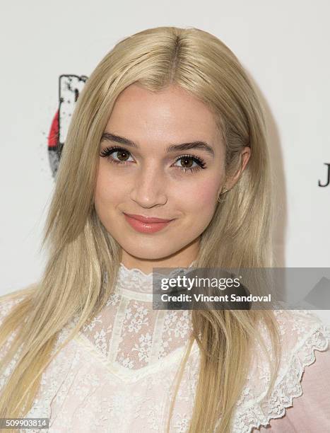 Poppy Singer Pretty 379 Poppy Singer Stock Photos, High-Res Pictures, and Images - Getty Images