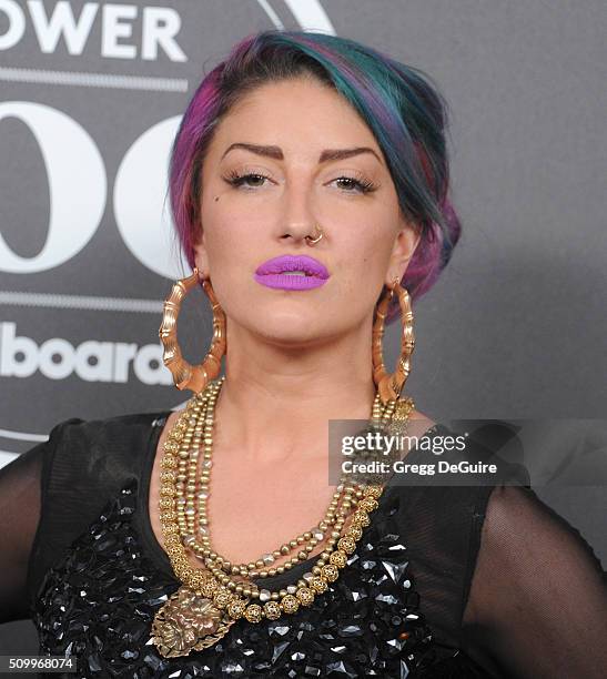 Neon Singer 1,525 Neon Hitch Photos & High Res Pictures - Getty Images