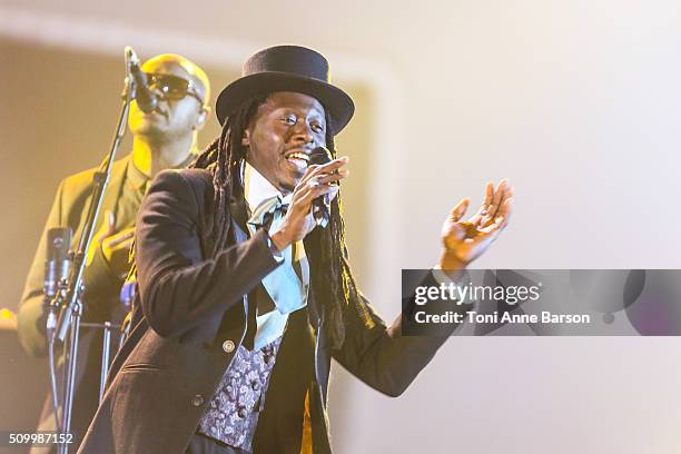 Faada Freddy performs during "Les Victoires De La Musique" at Le Zenith on February 12, 2016 in Paris, France.