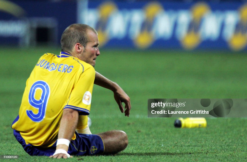 Euro 2004: Sweden v Holland