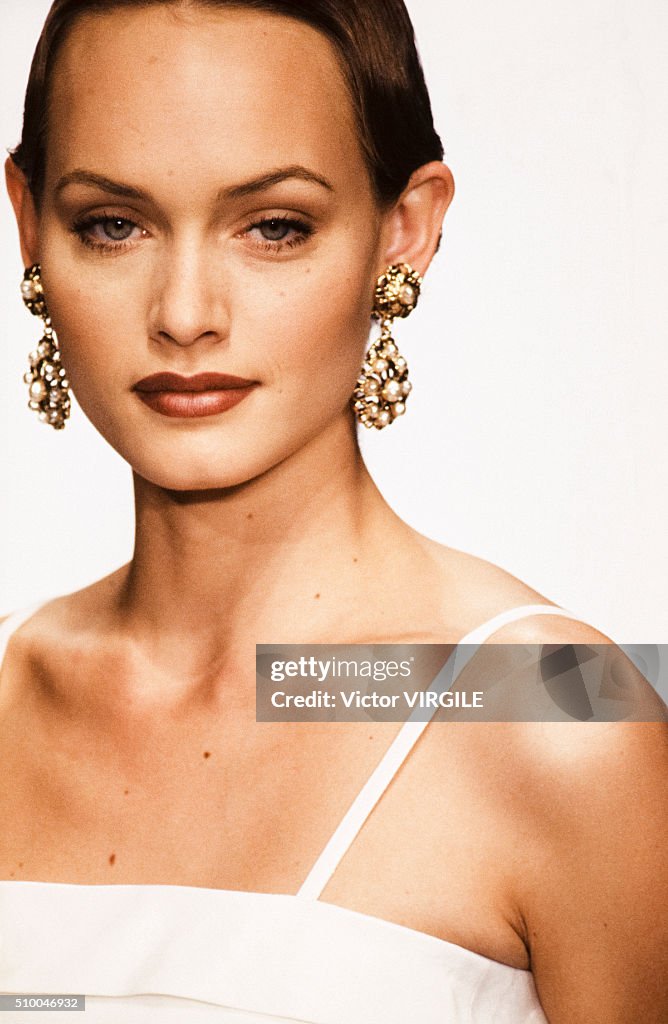 Valentino - Runway - Pret A Porter Spring/Summer 1993-1994