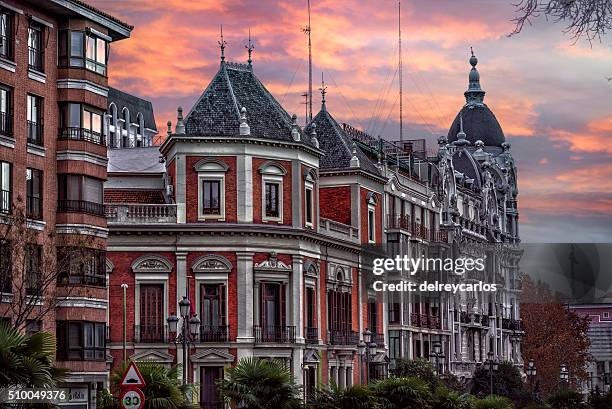 madrid city center - paisaje urbano stockfoto's en -beelden