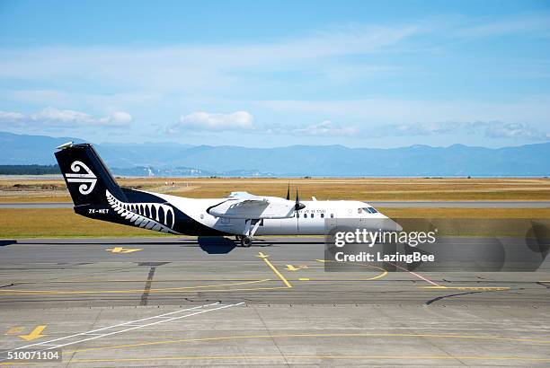 air new zealand all blacks theme livery aeroplane tail - nationaal team van nieuw zeeland stockfoto's en -beelden