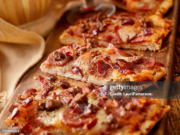 fotos e imágenes de Pizza Cuadrada - Getty Images fotos e imágenes de Pizza Cuadrada - Getty Images