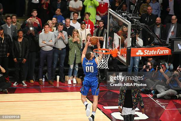 Aaron Gordon of the Orlando Magic attempts a dunk during the Verizon Slam Dunk Contest during State Farm All-Star Saturday Night as part of the 2016...