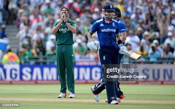 David Wiese of South Africa celebrates dismissing Chris Woakes of England during the 5th Momentum ODI match between South Africa and England at...