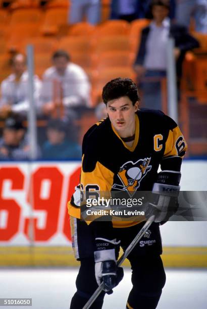 Mario Lemieux of the Pittsburgh Penguins skates during warm up prior to the game against the Los Angeles Kings circa 1990-91 at the Great Western...