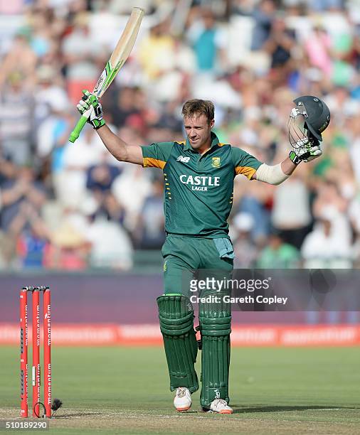 South Africa captain AB de Villiers celebrates reaching his century during the 5th Momentum ODI match between South Africa and England at Newlands...