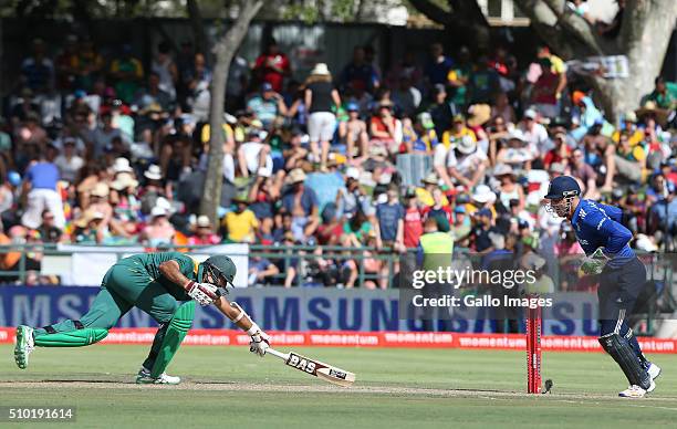 Hashim Amla of the Proteas stumped by Jos Buttler of England during the 5th Momentum ODI Series match between South Africa and England at PPC...