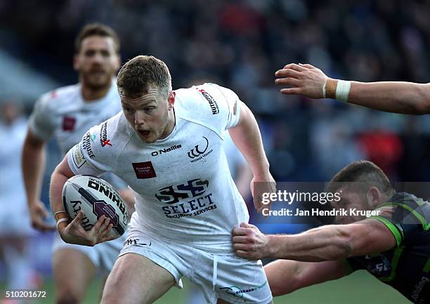 Connor Farrell of Widnes Vikings crashes over for a try during the First Utility Super League match between Widnes Vikings and Leeds Rhinos at Select...