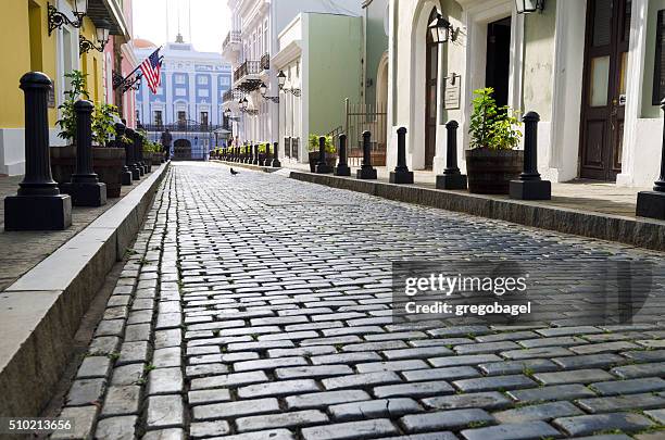 entrada de la fortaleza na velha san juan, puerto rico - velha san juan imagens e fotografias de stock