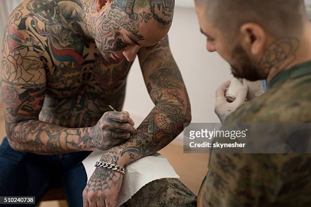 547 Tattoo Pen Photos and Premium High Res Pictures - Getty Images