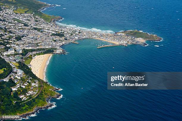 aerial view of st ives in cornwall - st ives cornwall - fotografias e filmes do acervo