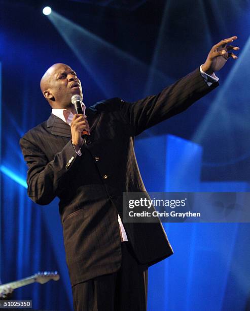 Donnie McClurkin performs at the 10th Anniversary Essence Music Festival at the Superdome on July 4, 2004 in New Orleans, Louisiana.