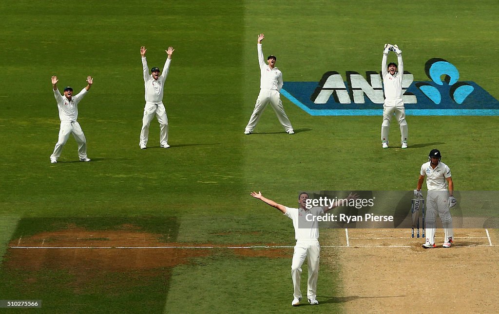 New Zealand v Australia - 1st Test: Day 4