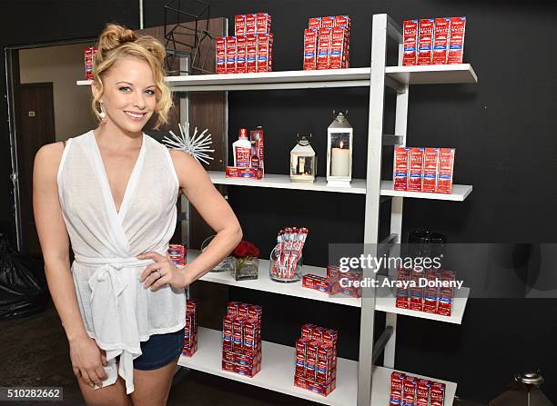 Amy Paffrath attends attends the Colgate Optic White Beauty Bar Ð Day 2 at Hudson Loft on February 14, 2016 in Los Angeles, California.