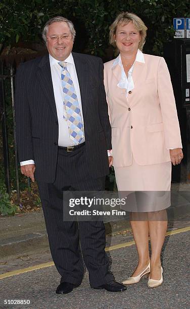 Richard Whiteley attends David Frost's Summer Party at Carlisle Square on July 6, 2004 in London.