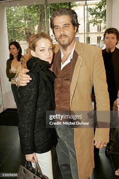 Daniel Riely Danielle Riley Photos and Premium High Res Pictures - Getty Images