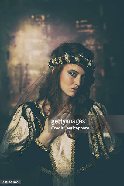 medieval maiden - juliet capulet stock pictures, royalty-free photos & images