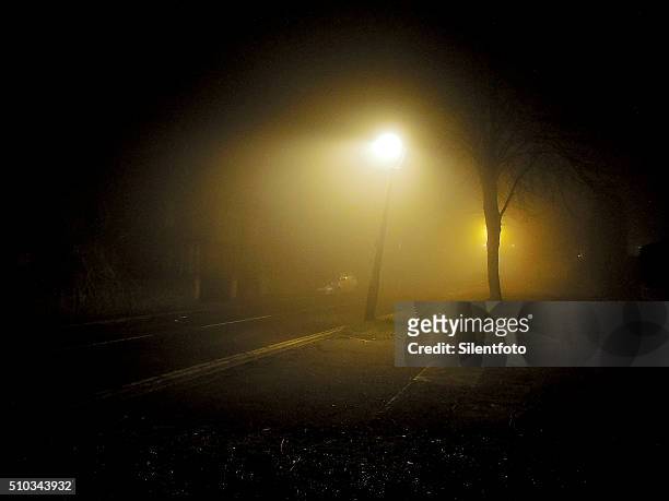 foggy night on suburban sheffield street - silentfoto sheffield stock pictures, royalty-free photos & images
