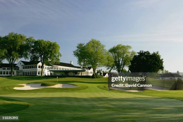 The par 4, 18th finishing hole with the clubhouse behind on the South Course at the Oakland Hills CC venue for the 2004 Ryder Cup Matches, on June...