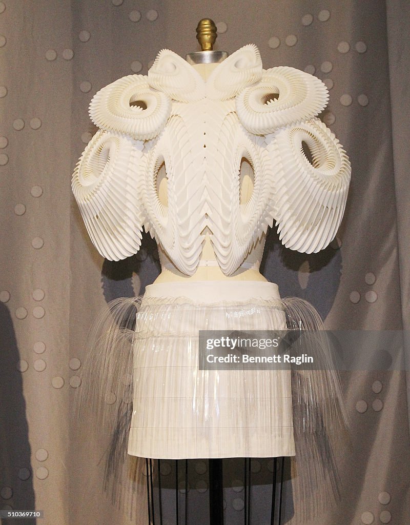 Costume Institute's "Manus x Machina" Exhibition Press Presentation