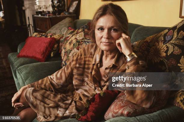American journalist, activist and feminist Gloria Steinem in her New York City apartment, 2nd November 1990.
