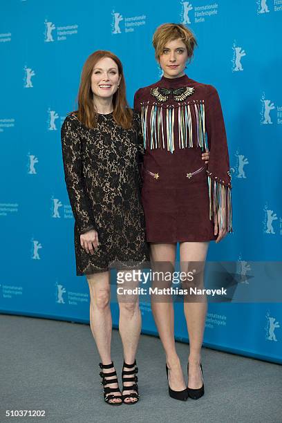 Julianne Moore and Greta Gerwig attend the 'Maggie's Plan' photo call during the 66th Berlinale International Film Festival Berlin at Grand Hyatt...