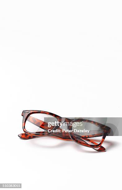 thick rimmed spectacles with copy space - lunettes de vue photos et images de collection