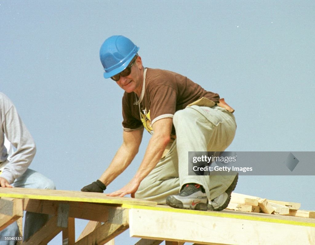 Actor Robin Williams Helps Build Homes...