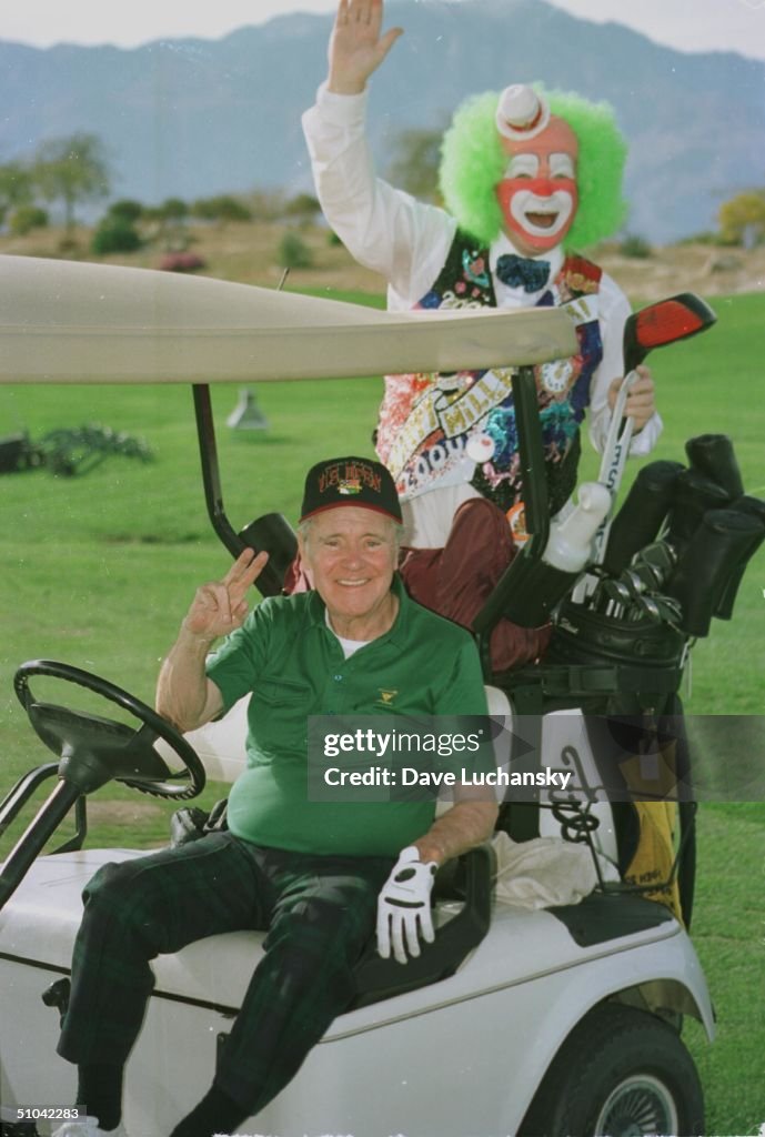 Palm Springs Ca Jack Lemmon And Caddie At The Frank Sinatra Celebrity Invitational At The Re