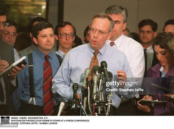 Washington, D.C. Whitewater Prosecutor Kenneth Starr At A Press Conference.