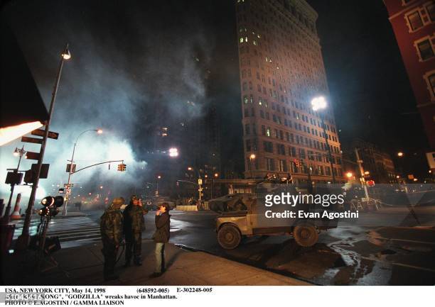 Usa, New York City, May 14, 1998 After "King Kong", "Godzilla" Wreaks Havoc In Manhattan.