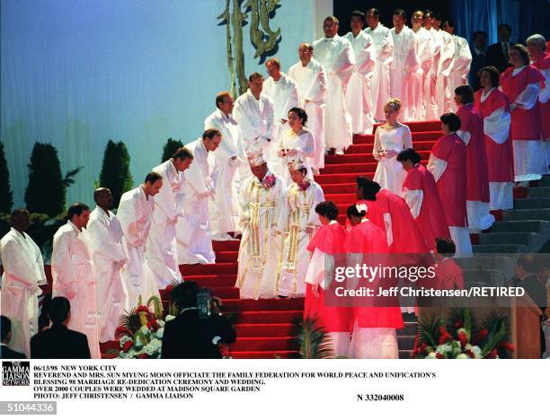 Marriage Reverant Moon Reverend Moon Photos and Premium High Res Pictures - Getty Images