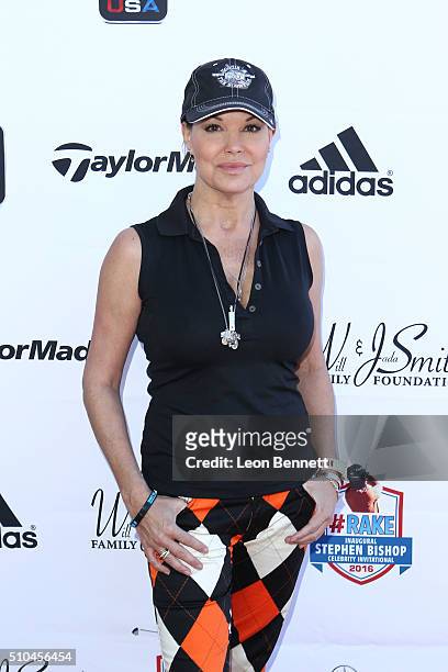 Actress Paula Trickey arrives at the inaugural Stephen Bishop celebrity golf invitational benefiting R.A.K.E. At Calabasas Country Club on February...