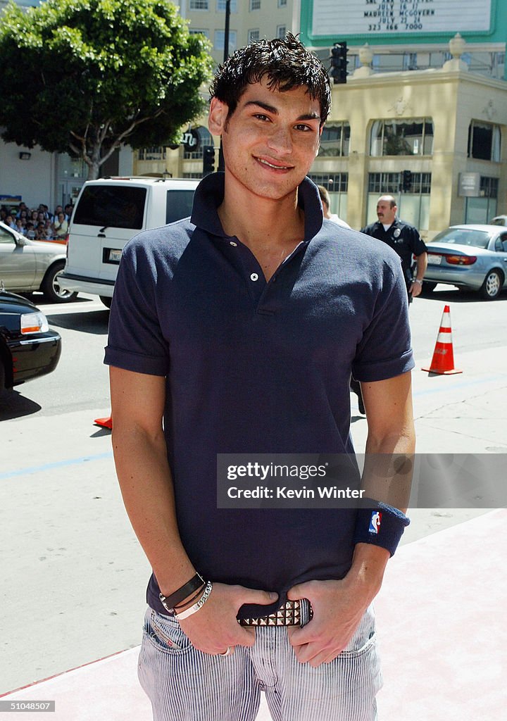 Los Angeles Prmiere of Warner Bros. "A Cinderella Story" - Arrivals