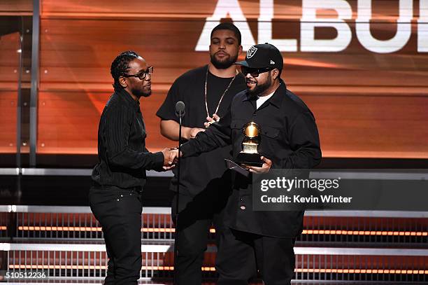 Ice Cube Rapper Present 132 Ice Cube Present Stock Photos, High-Res Pictures, and Images ...