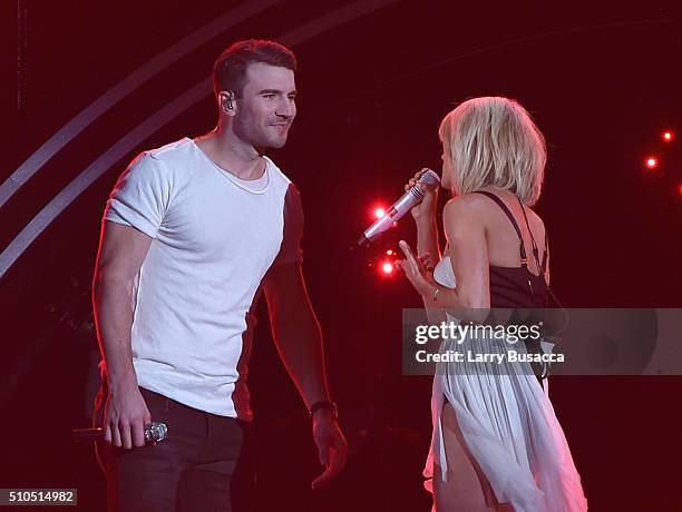 Singers Sam Hunt and Carrie Underwood perform onstage during The 58th GRAMMY Awards at Staples Center on February 15, 2016 in Los Angeles, California.