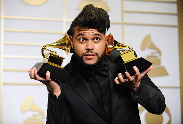 UNS: Grammy Awards: Standout Moments From Past Years