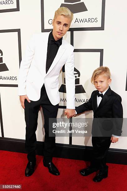 Singer Justin Bieber and Jaxon Bieber attend The 58th GRAMMY Awards at Staples Center on February 15, 2016 in Los Angeles, California.