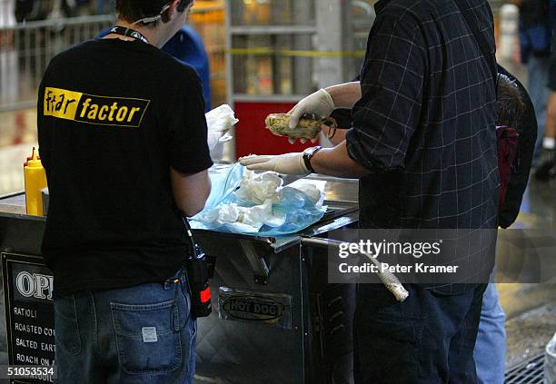 Fear Factor Rats 34 Fear Factor Celebrates Its Th Episode In Times Square Stock Photos ...
