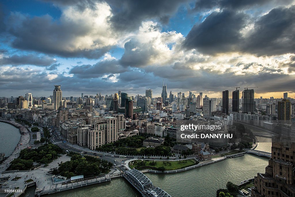 The head of the bund