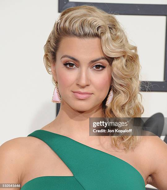 Singer Tori Kelly arrives at The 58th GRAMMY Awards at Staples Center on February 15, 2016 in Los Angeles, California.