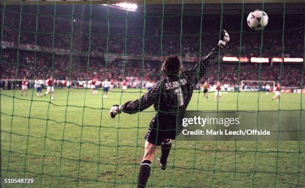 10 May 1995 European Cup Winners Cup Final 1995 Arsenal v Real