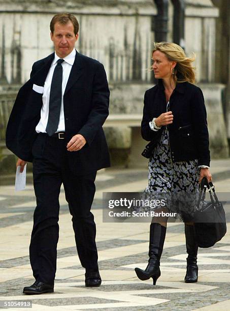 423 Tony Blair Alastair Campbell Photos & High Res Pictures - Getty Images
