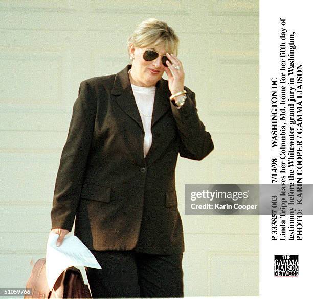 Washington Dc Linda Tripp Leaves Her Columbia, Md. Home For Her Fifth Day Of Testimony Before The Whitewater Grand Jury In Washington,