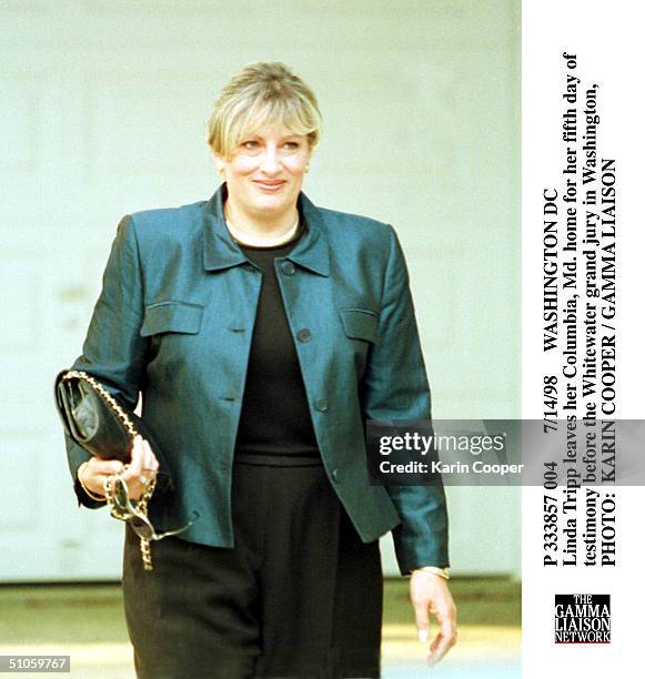 Washington Dc Linda Tripp Leaves Her Columbia, Md. Home For Her Fifth Day Of Testimony Before The Whitewater Grand Jury In Washington,