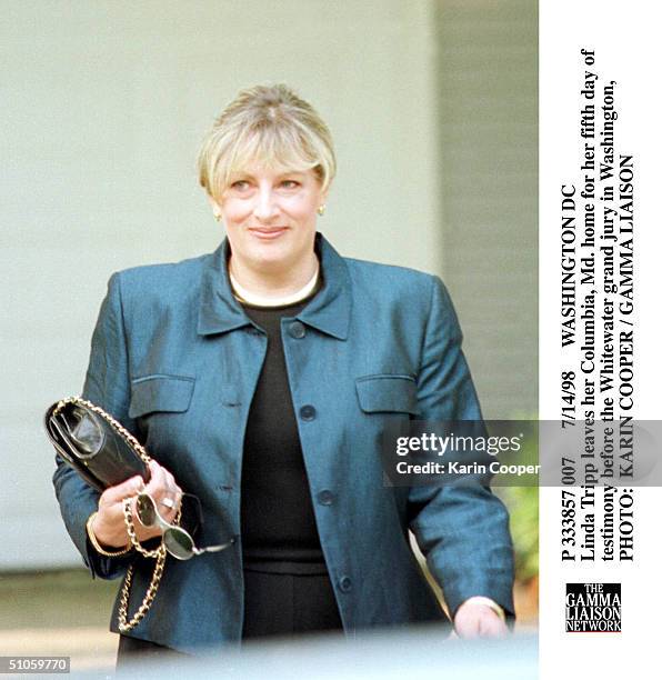 Washington Dc Linda Tripp Leaves Her Columbia, Md. Home For Her Fifth Day Of Testimony Before The Whitewater Grand Jury In Washington,